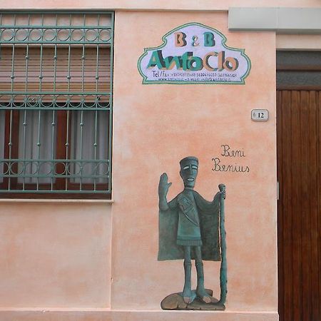B&B Antoclo Di Concas Angela Margherita Villacidro Екстер'єр фото